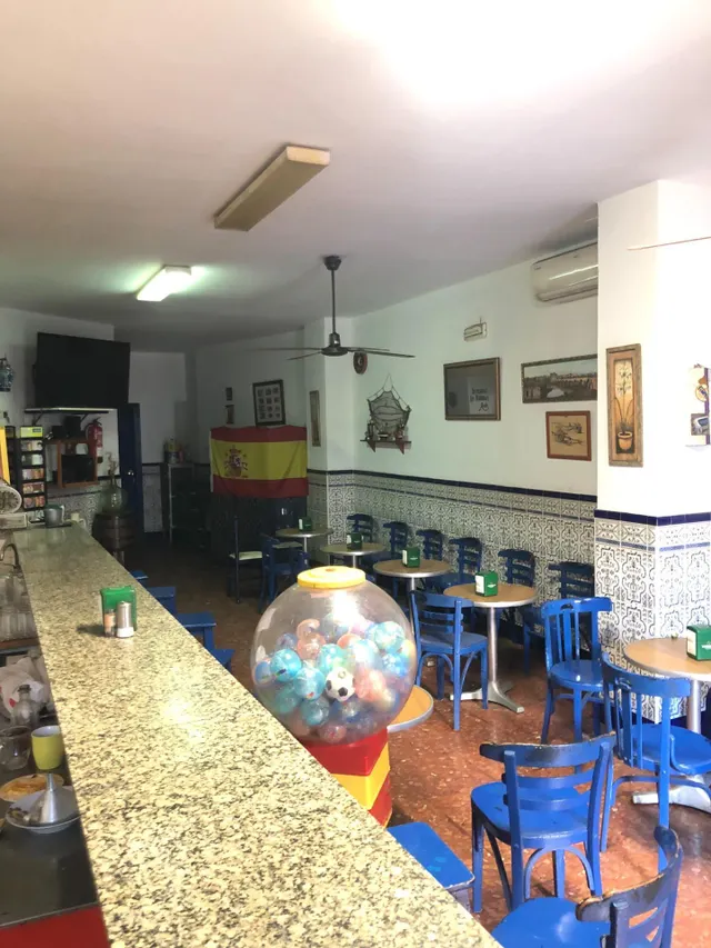 LOCAL COMERCIAL EN VENTA — 9