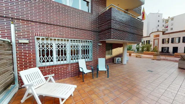Piso 5 habitaciones 207m² en alquiler - Estación — 11