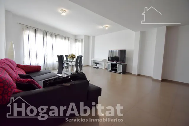 ¡HOGAR DE LUJO! MUY AMPLIO, BONITO Y LUMINOSO, TODO AMUEBLADO — 25