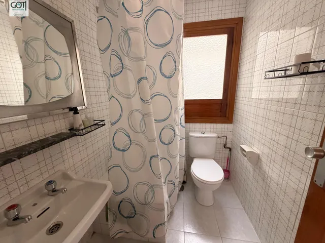 Amplio y Moderno Piso en el Corazón de Granada por €900 — 15