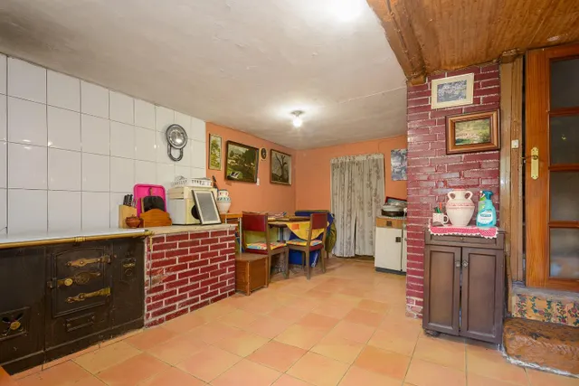 Casa  asturiana de piedra a rehabilitar con finca de 32.000 m2  en Llaneces (Mieres) — 12