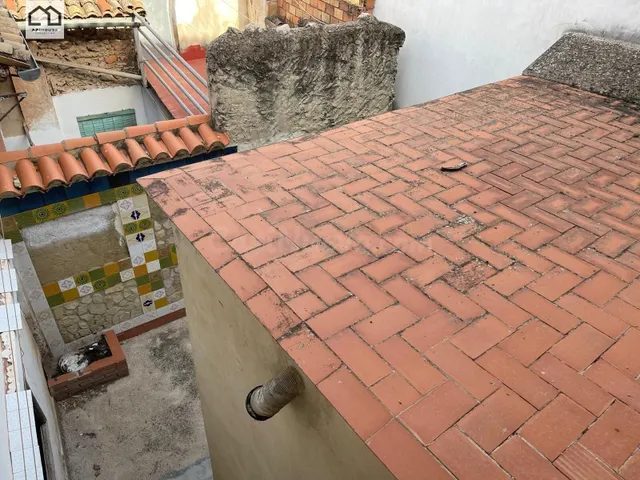 APIHOUSE VENDE CASA TOTALMENTE A REFORMAR EN VALENCIA. PRECI - foto 4