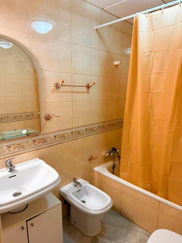 ALQUILER EN LOS CISNES -3 DORM. Y 2 BAÑOS — 9