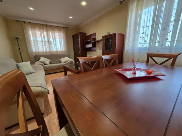 Chalet con piscina, casa de invitados y nave de 300 m2 a 1 km de Elche — 22