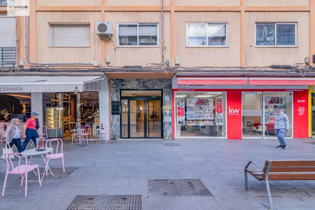 Oportunidad en alquiler de piso reformado de dos dormitorios con gran terraza en camino de ronda — 29