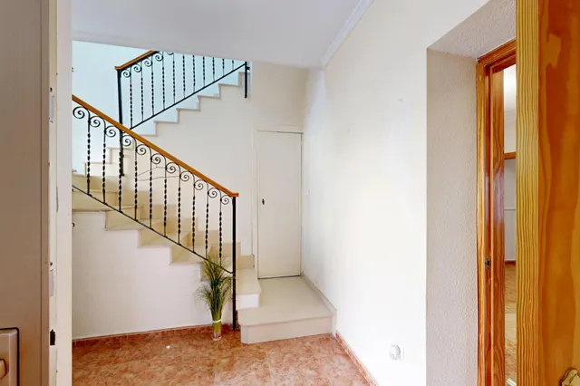 Exclusivo Dúplex en Ciudad Jardín, Cartagena - Ideal para Fa - foto 4