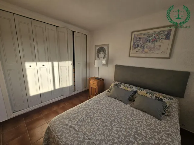 Chalet independiente con parcela de 1.000 m2 y piscina privada. — 21