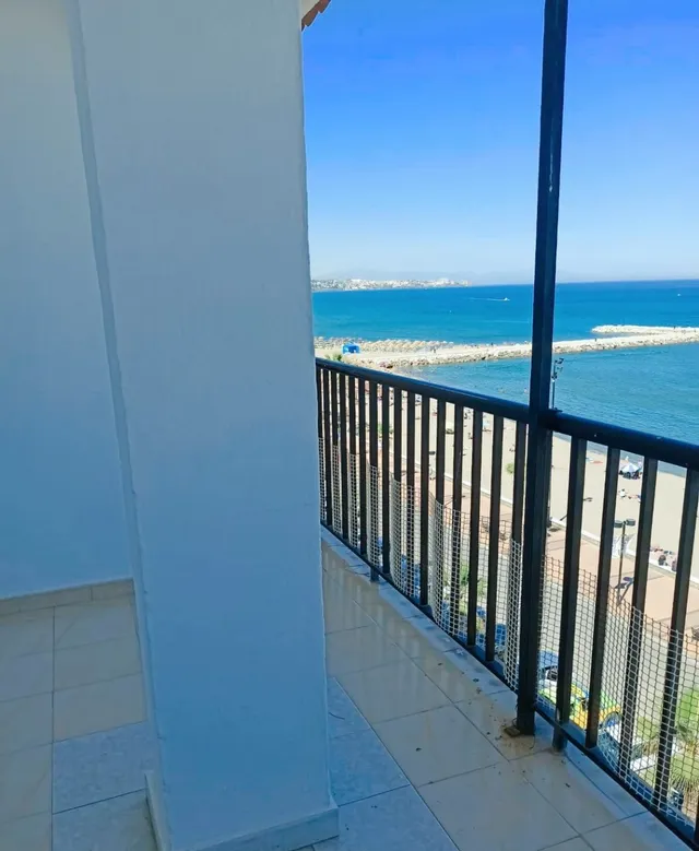 Fuengirola - Primera Línea de Playa - Piso 3 Dormitorios - Terraza — 2