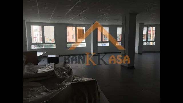 SE VENDE O SE ALQUILA OFICINA EN EJIDO ZONA TEATRO — 6