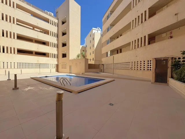 Apartamento moderno y espacioso en primera línea de mar junto a Playa del Cura. ¡3 dormitorios, 2 baños, balcón con vistas al mar (sureste) y piscina comunitaria! — 43