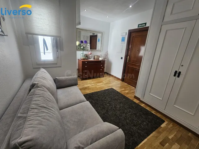 SE ALQUILA PRECIOSO PISO EN PLENO CENTRO DE BURGOS!!! - foto 4