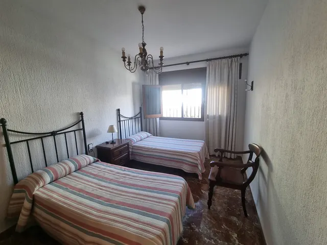 Chalet 4 habitaciones 307m² en venta - Cortes de la frontera — 22