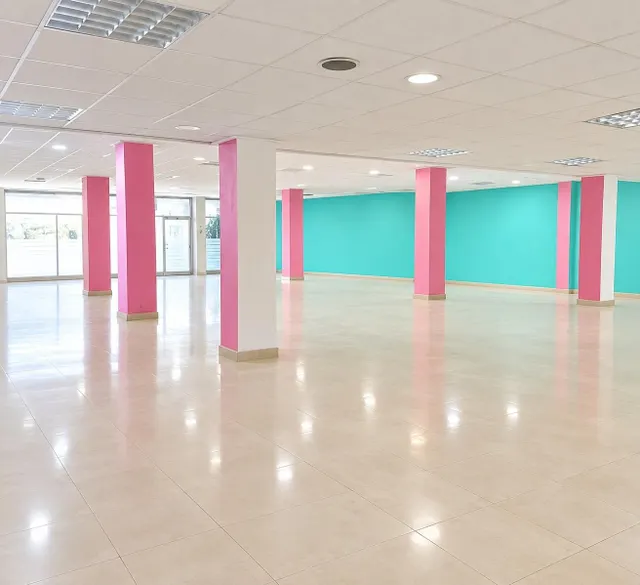 Edificio de gran superficie con potencial de cambio de uso en Manacor — 15