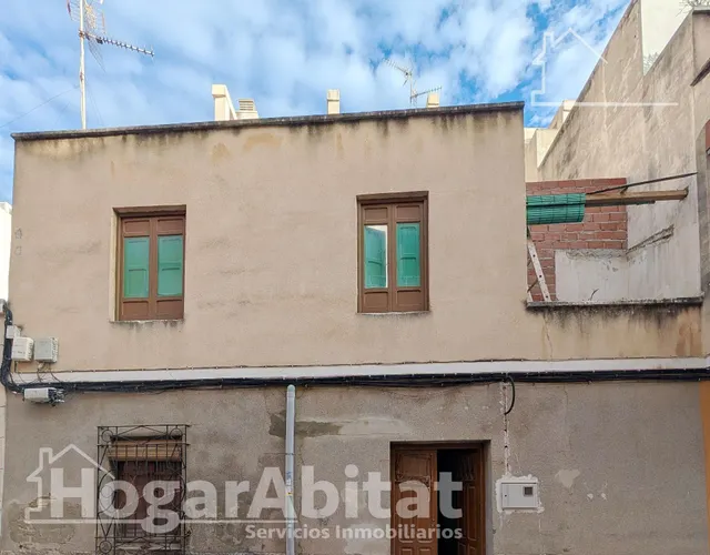 ¡MAGNÍFICA VIVIENDA! ACOGEDORA Y LUMINOSA CON TERRAZA Y BALCÓN, EN EL CENTRO — 37