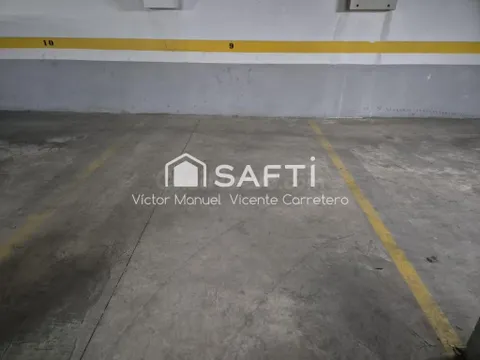 Plaza de garaje en la Avenida 9 de Octubre