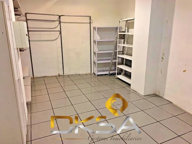Amplio local comercial en alquiler en la mejor zona de Vila- - foto 4