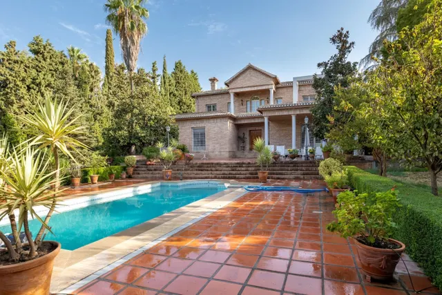 ESPECTACULAR CHALET -VILLA INDEPENDIENTE - foto 5