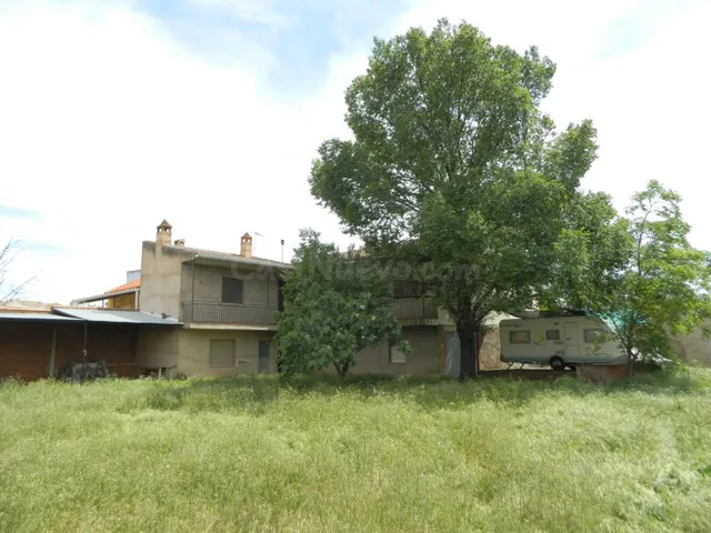CASA CON TERRENO EN CALLE LOPE DE VEGA 12 - foto 4
