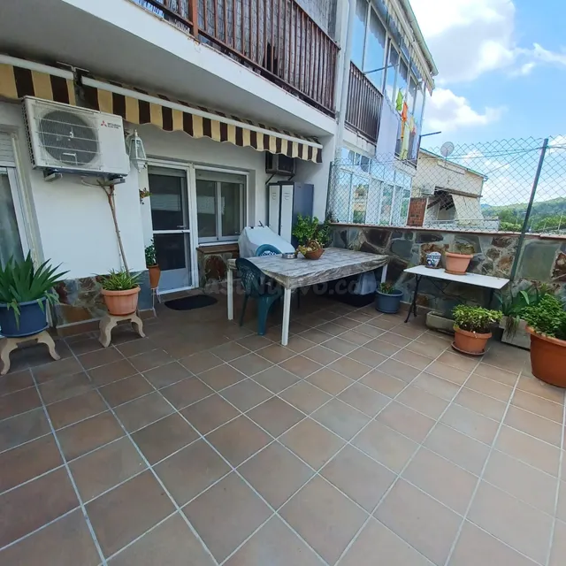 Piso de 98 m2 en Viladecavalls - 4 habitaciones, terraza con