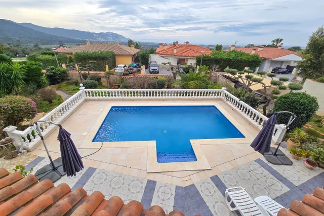 Exclusiva Casa en Mas Fumats con Vistas a la Badía de Rosas — 47