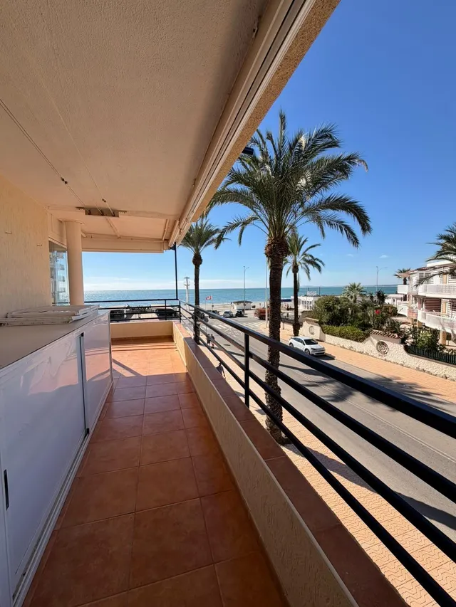 ¡Disfruta del Mediterráneo a primera línea del mar, en Santa Pola! — 14