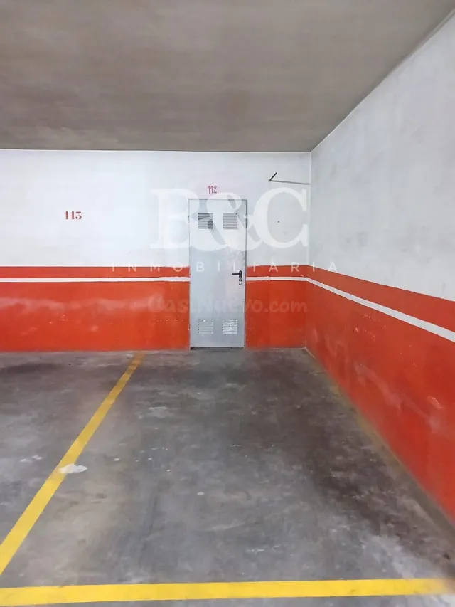 PLAZA DE GARAJE Y TRASTERO EN EL PASEO DE PARRA EN AGUILAS — 2