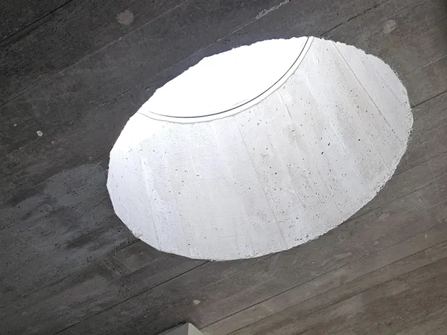 CONJUNTO ARQUITECTÓNICO REFORMADO EN PLENA RIA DE MUROS CON VARIOS PREMIOS DE ARQUITECTURA — 36
