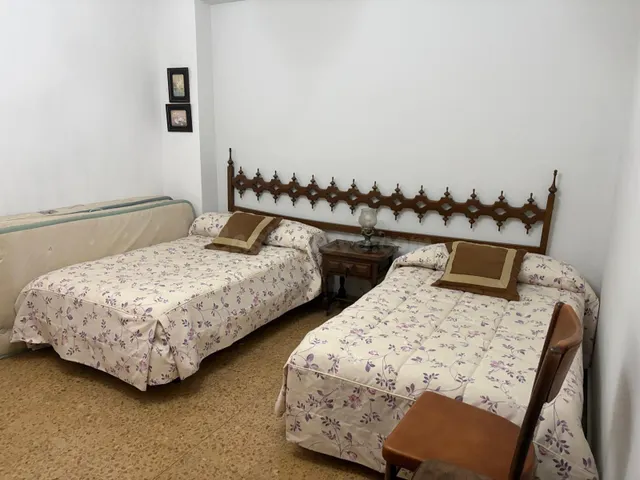 SE VENDE APARTAMENTO EN VALENCIA DE DON JUAN, AMUEBLADO, COC - foto 4