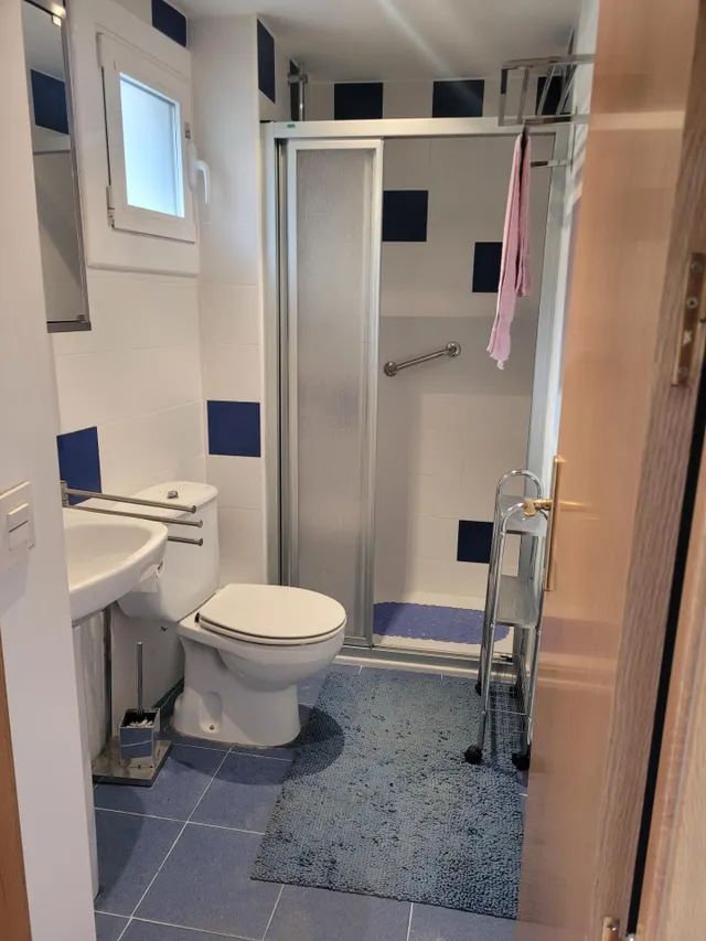 PISO DE 4 habitaciones, CÉNTRICO — 17