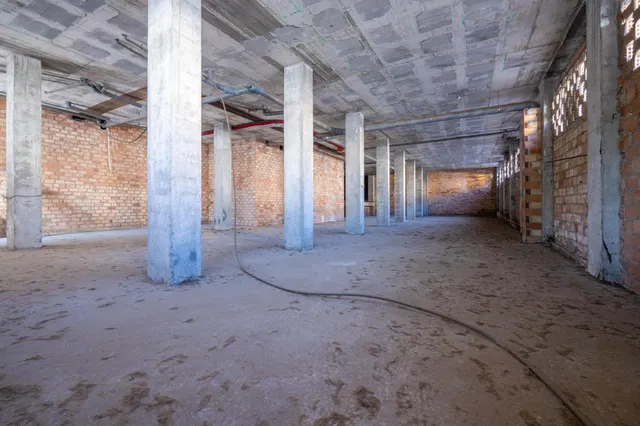 Local comercial 427m² en venta - Zona metropolitana — 10