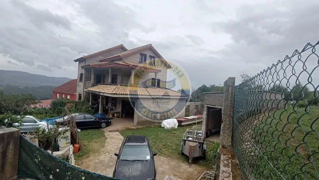 CASA EN MOS — 14