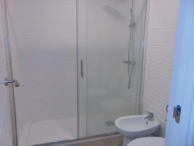 Apartamento en alquiler calle clara del rey prosperidad — 16