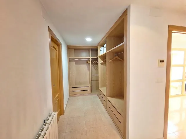 Casa familiar en el centro de Pinoso con gran garaje y potencial de negocio | ¡Solo 780 €/m2! — 29