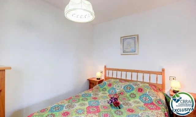 Apartamento con terraza, piscina, parking y licencia turística en Puig Rom – Roses — 15
