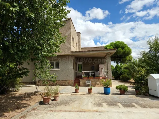 Chalet Independiente en Olias Del Rey — 45