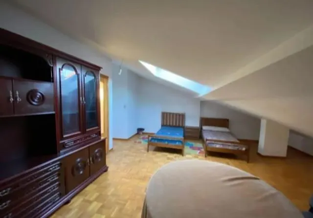 ¡GRAN OPORTUNIDAD! DÚPLEX DE 200 m2 CON PISCINA, JARDÍN, GARAJE Y TRASTERO POR SOLO 104.999 € — 12