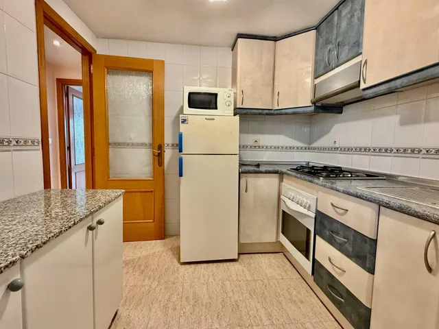 EXCLUSIVA - AMPLIO PISO CON BONITA TERRAZA EN EXCELENTE ZONA - CERCA HOTEL BALI — 10