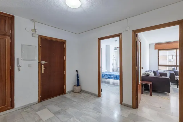 GRAN PISO ENTRE ARABIAL Y CAMINO DE RONDA — 23