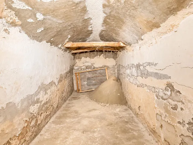 Venta de conjunto de viviendas y terrenos en Cúllar (Granada) — 24