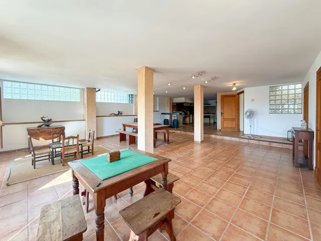 ESPECTACULAR CASA EN SELVA — 35