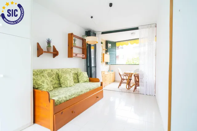 Coqueto apartamento lateral en primera línea en Playa Morro de Gos — 10