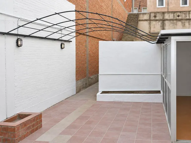 Agencia Inmobiliaria en Barcelona. Casa en venta en Barcelona — 8