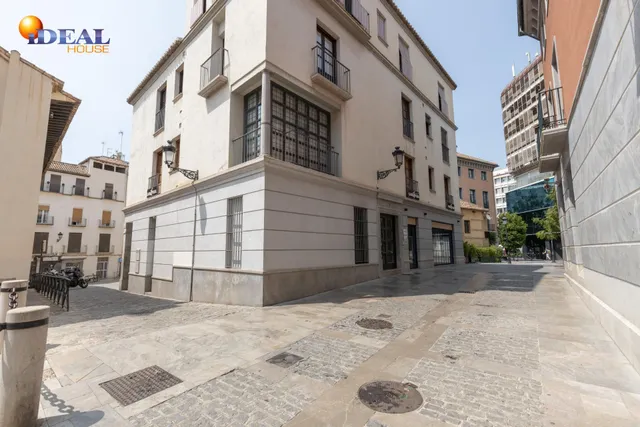Se vende plaza de aparcamiento — 16