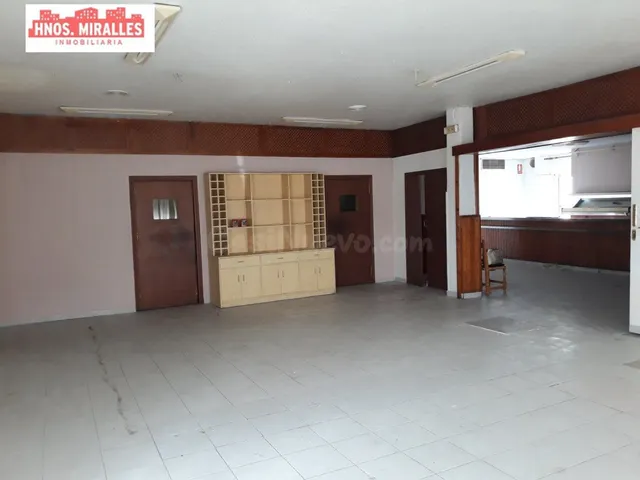 SE VENDE NEGOCIO HOSTELERIA EN ZONA DE EXPANSION EN ELCHE (P