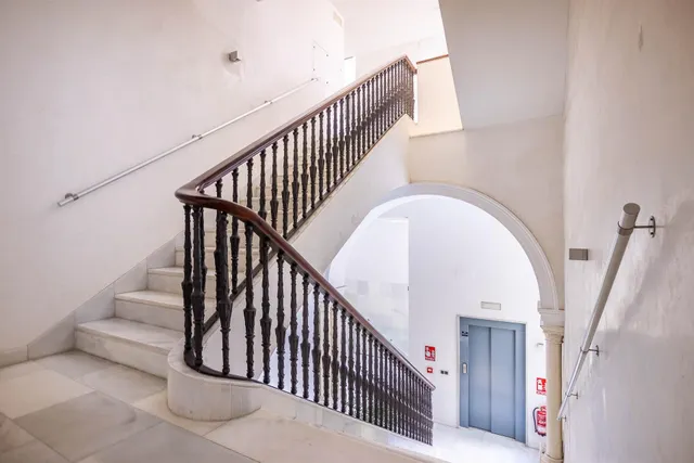Exclusividad y distinción en el corazón histórico de Sevilla frente a la campana!! — 40