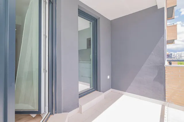 OPORTUNIDAD EN VENTA DE PISO VPO DE 3 DORMITORIOS EN BARRIO ALBAYDA CON PLAZA DE GARAGE Y TRASTERO — 23