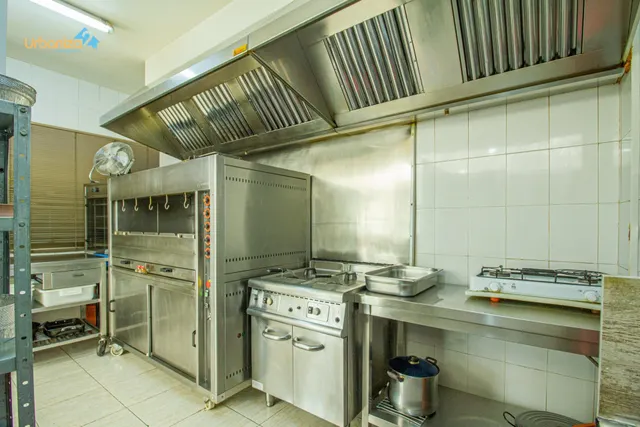 LOCAL COMERCIAL EN VALDEPASILLAS BADAJOZ — 14
