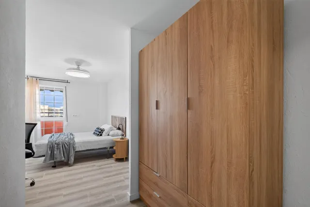 Piso 4 habitaciones 170m² en venta - Juan Carlos I — 21