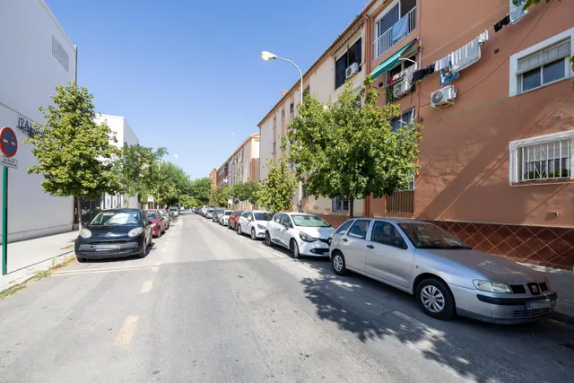 ESTUPENDO PISO EN ZONA VERGELES-ZAIDIN. — 2