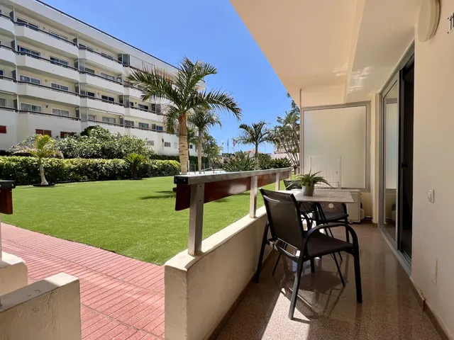 Luminoso y acogedor apartamento con piscina y parking en Pla - foto 4